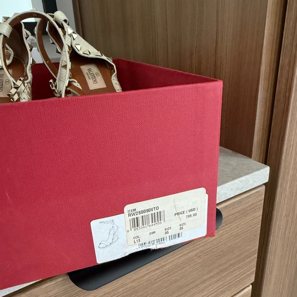 Valentino Garavani
Cream Rockstud Double Espadrille Wedge Sandals - Picture 4 of 6